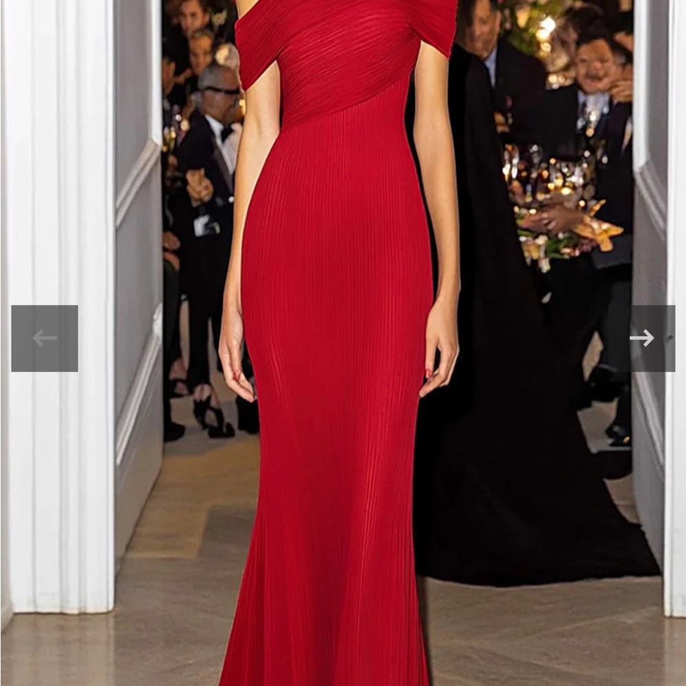Elegant Red Evening Gown